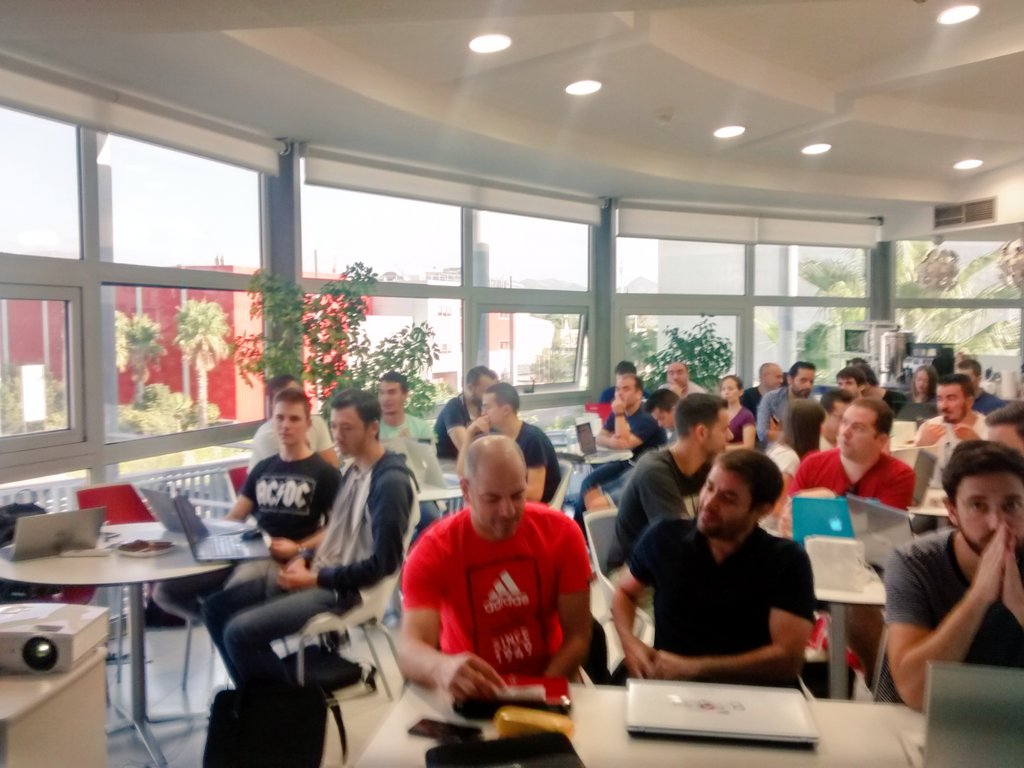 Angular Málaga tweet media