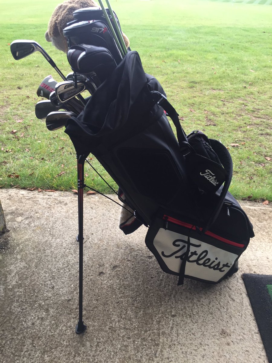 R1Ridsdale's tweet photo. @Bertiecat59 crunching the new 718 T-MB irons with 5mph more ball speed @TitleistEurope @WragBarn #betterfit with testing 👀😳👍⛳️ https://t.co/ZUwnDpGNOD
