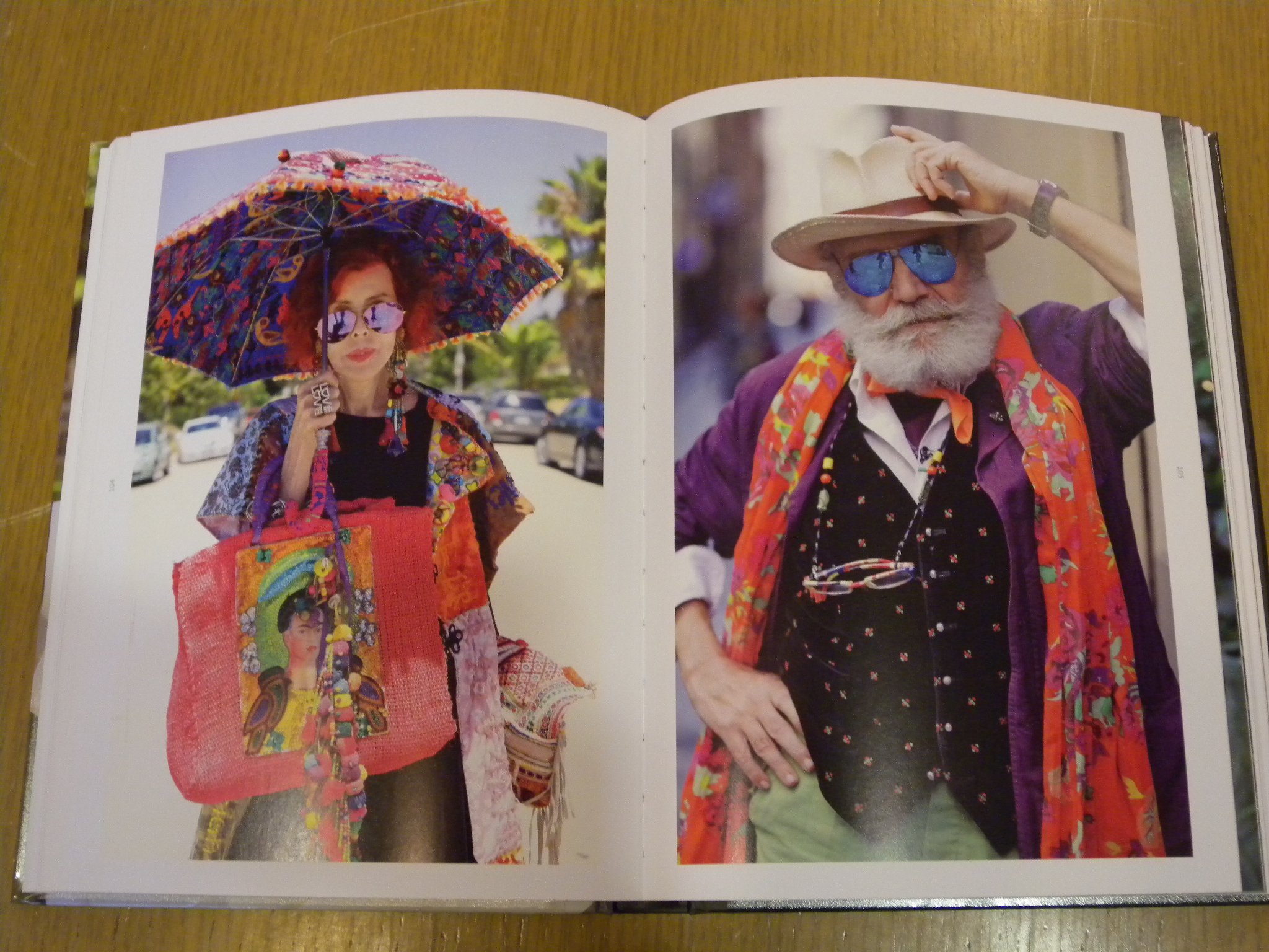 神戸ファッション美術館 おしゃれマダム 3ｆライブラリーより ファションマガジンやストリート トレンドカルチャー関連の新着図書のご紹介 オススメは Advanced Style 映画化もされた Over 60 マダムのファッションスタイル本 T Co