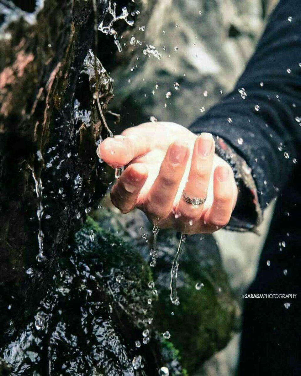 .ٱحياناً يڪون ٱقوێٰ ٱنجازاتڪ بالحياة هو ٱنڪ ما زلت بقواڪ العقليهۂ
و ما زلت تتعامل بأخلاق مع ٱنڪ محاط.بڪميهۂ لا تحصێٰ مـט الحمقێ وعديمي الادب