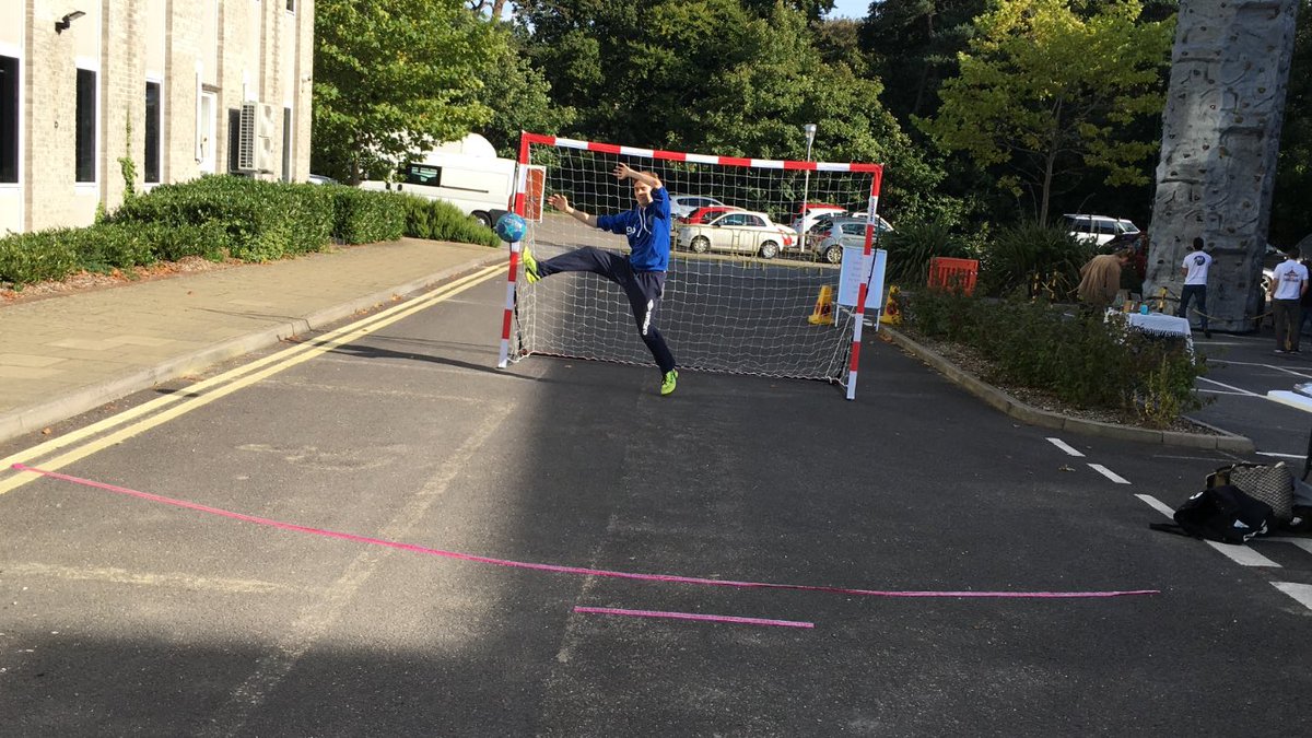 Think you can get past <a href="/PoolePhoenix/">PoolePhoenix 🔥</a> #1 keeper?? Give #handball a go at freshers fair. 
Get here early - he's still drunk and sees 3 balls!
