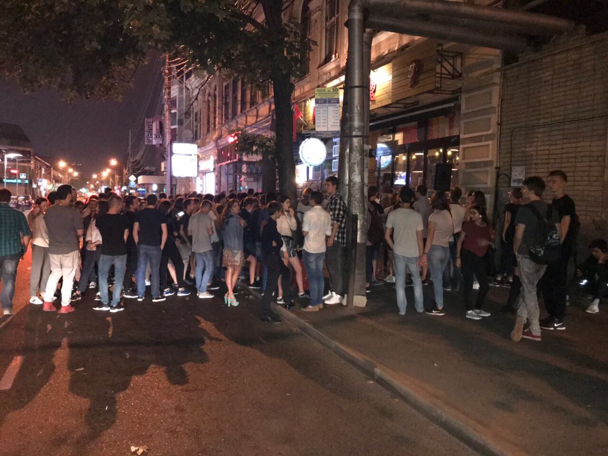 mr_drunkebar's tweet photo. 8 лет! Спасибо всем нашим людям!! https://t.co/VAekicoybk