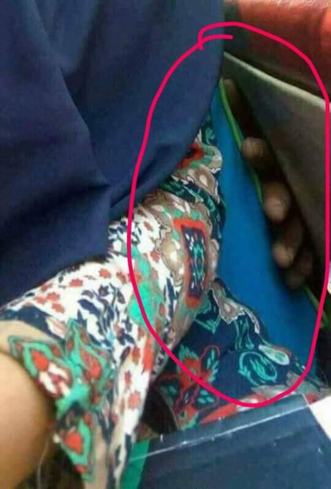 late_comerr's tweet image. Wether u wear dupatta or not perverts are everywhere and they never miss a chance.