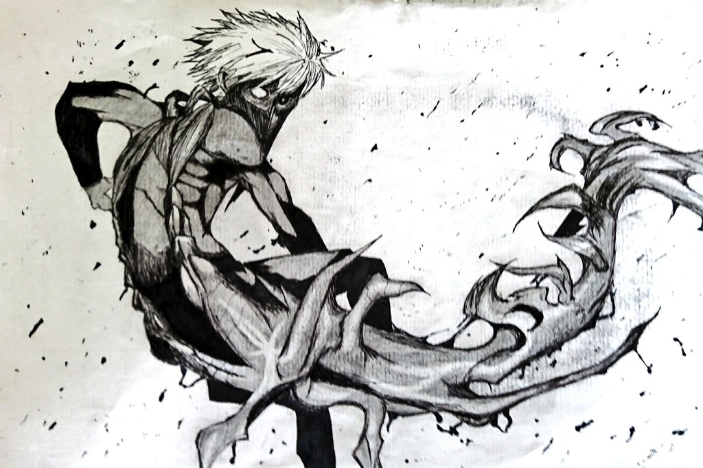 Yuki トレーナー 大分前ですけど 絵を描きました 東京喰種のムカデカネキです 模写です 模写しか描けません