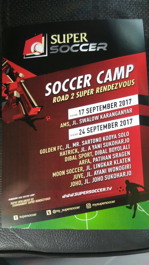 Halo lur, bagi yang selo silahkan besok datang ke moon soccer ln 5 jam 9 pagi utk mendukung tim futsal uik di ajang soccer camp
