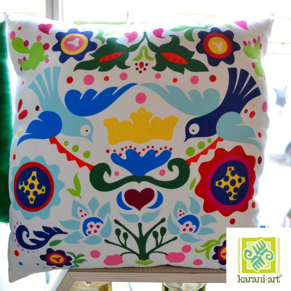 Ponle encanto a tu cama o sillón favorito con está linda almohada de Karani Art

Bazar Coyoacán,Aguayo 12 centro de #Coyoacán