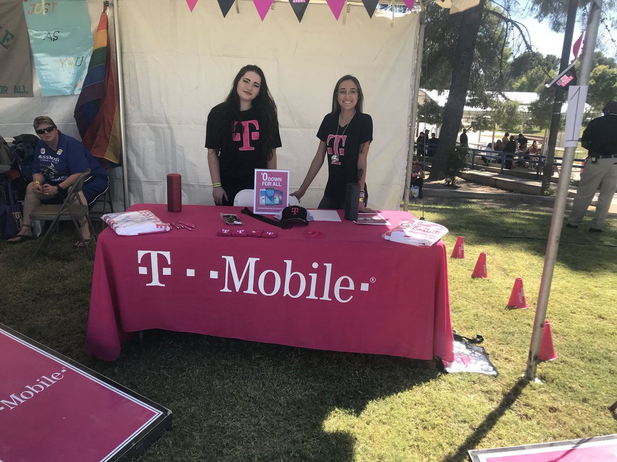 MKtmobile22's tweet photo. Come see us at the Pride event! πππππβ€οΈπ @Salvarez0825 #mobileone #M1AZ https://t.co/3tbQuSJDQX