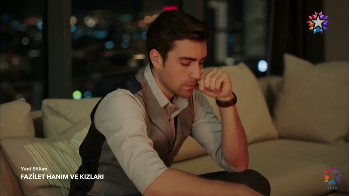 DiziciBagyan's tweet image. Adam aşık. #FaziletHanımveKızları #eskigünlerdekigibi