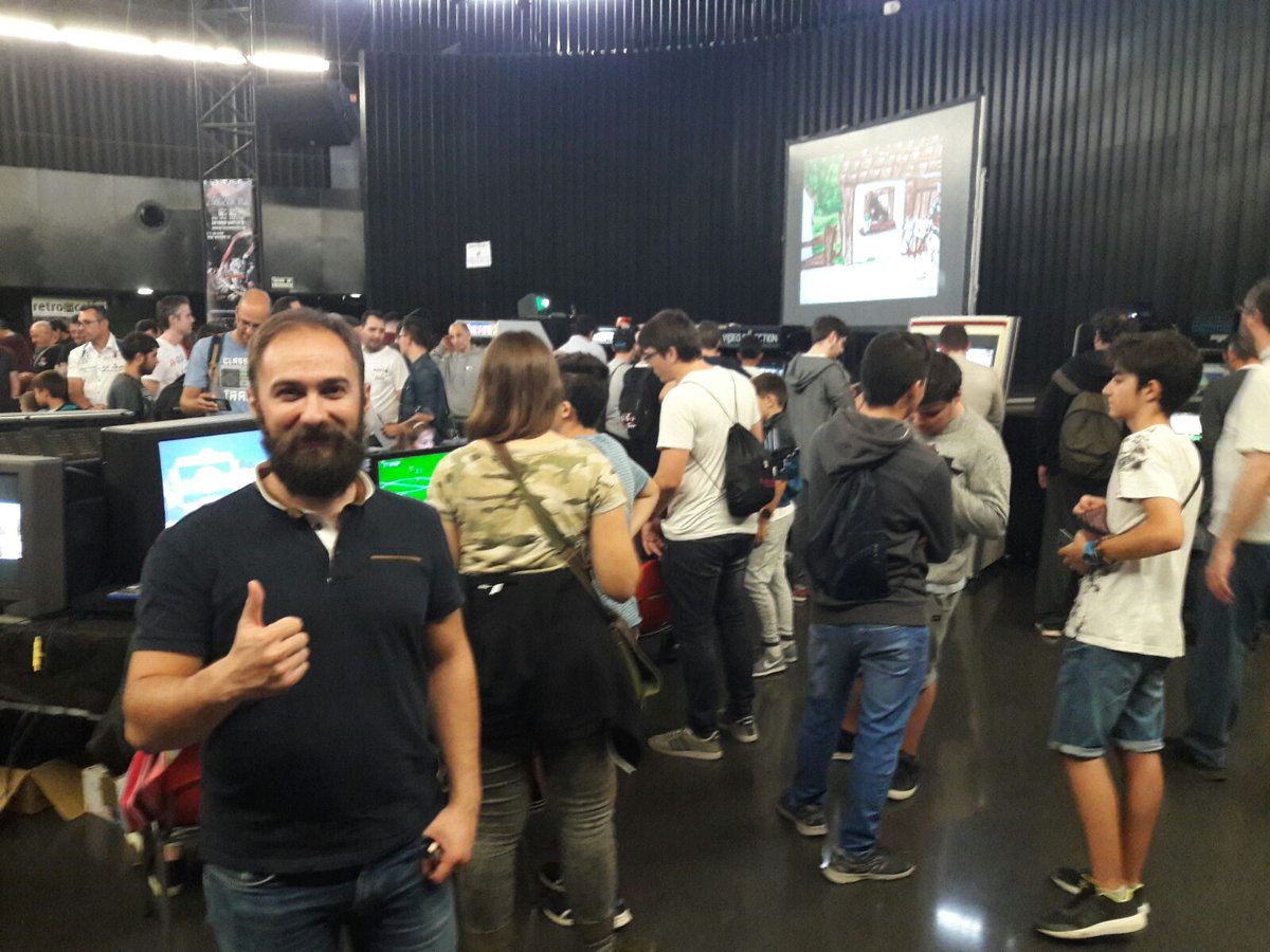 Disfrutando en <a href="/RetroZaragoza/">RetroZaragoza</a> !