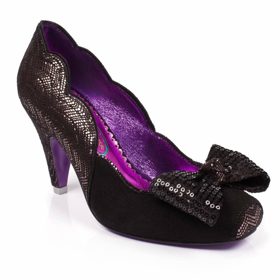 LunacyBoutique's tweet image. #blackshoes #bowshoes #sequins #courtshoes #womensshoes #loveofshoes #blackbow #sequinbow #squaretoe #partyshoes #partyheels #shoeshopping