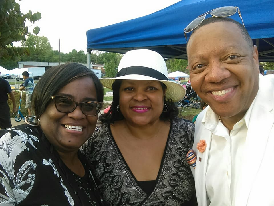 TheWrensNest's tweet photo. Had a blast @ #westsidebeltline ribbon cutting. Intro'd by @ArtTerrell to promote our programs &amp; book, #BeltLineandBeyond. #WrensNestWeekend https://t.co/pIJJpNp4k4