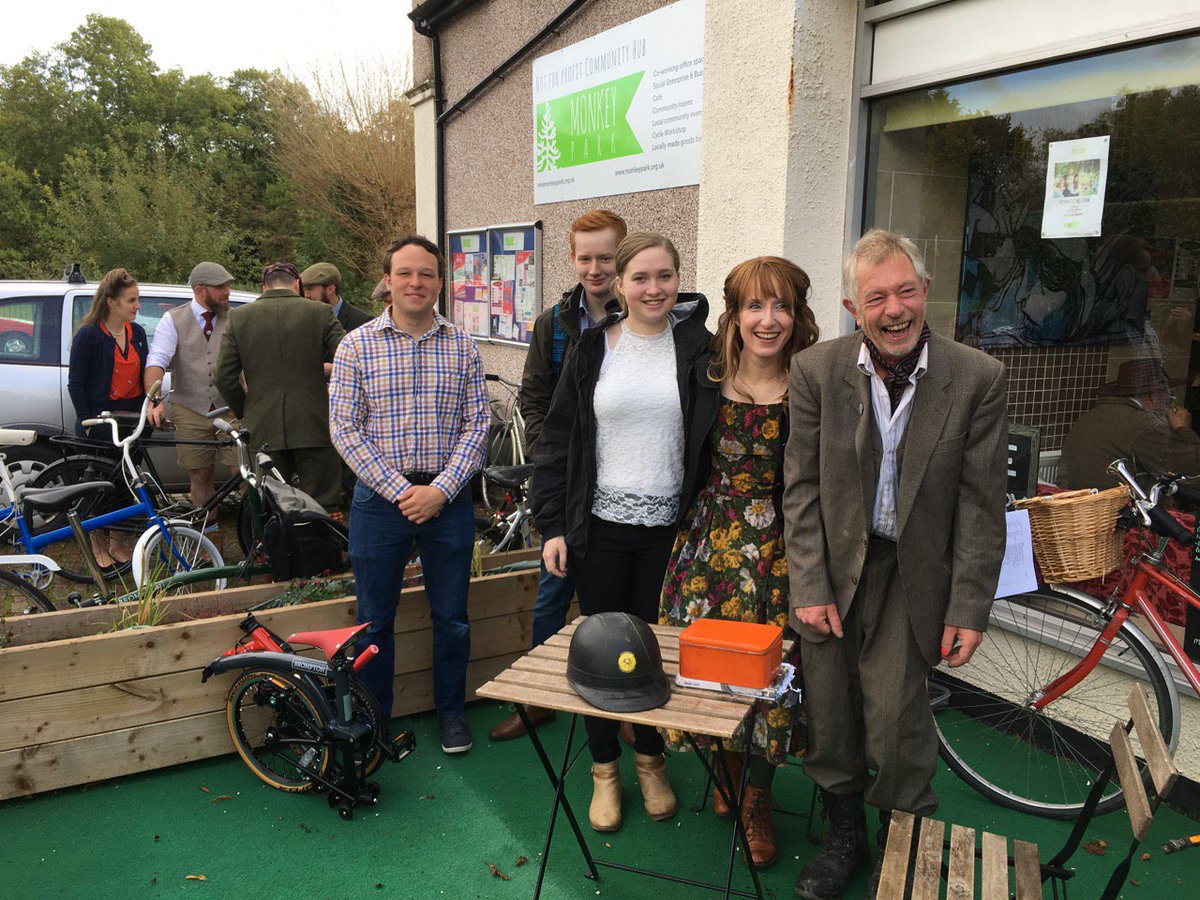 We really enjoyed the ‘Cycle in Style’ ride today organised by <a href="/cyclechez/">Cycle Chesterfield</a> with complementary drinks by @MonkeyParkCIC &amp; <a href="/HandFTearooms/">The Vintage Tearooms</a>