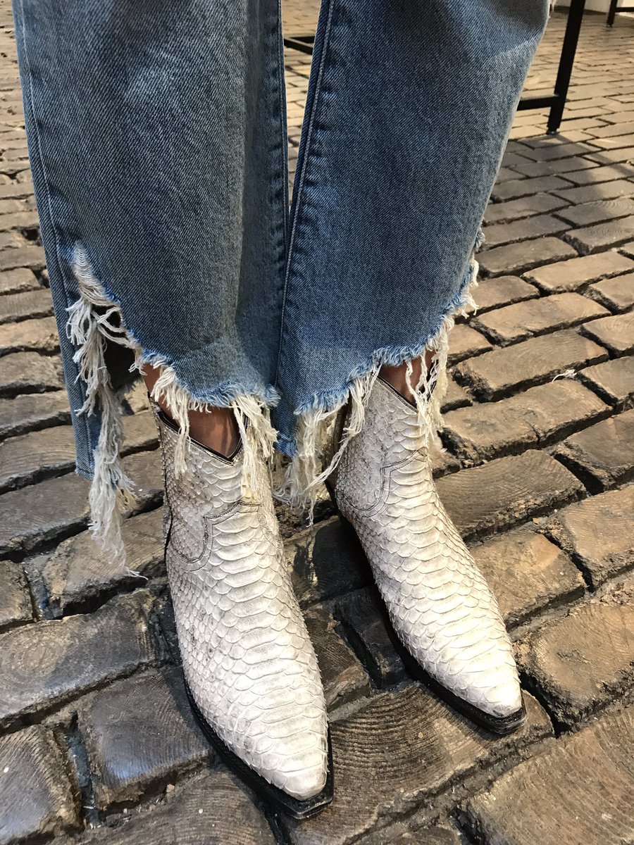 EhlenRob's tweet image. AMAZING