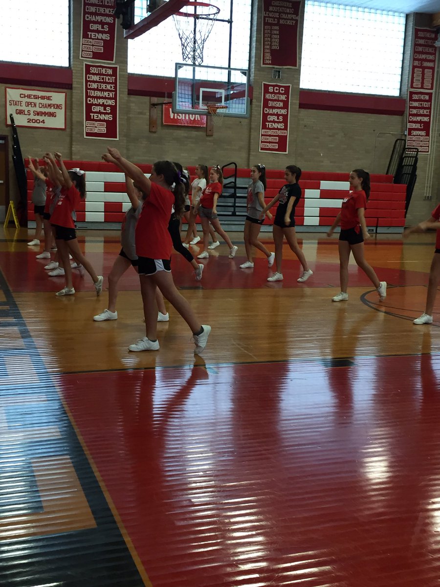 CHS_VCheer's tweet photo. The future of the CHS Cheerleaders looks bright! More pics from today's Cheer Clinic to come 🎀 https://t.co/HHVaQUP2zZ