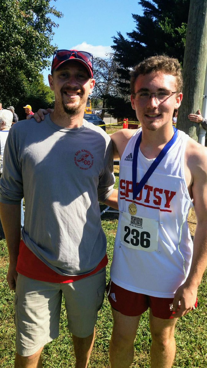 SpotsyRunning's tweet photo. Tyler finished 4th at the Patrick Henry Invitational with a new PR but just missed breaking 17 with 17:00.17 https://t.co/utCjLWE7ID