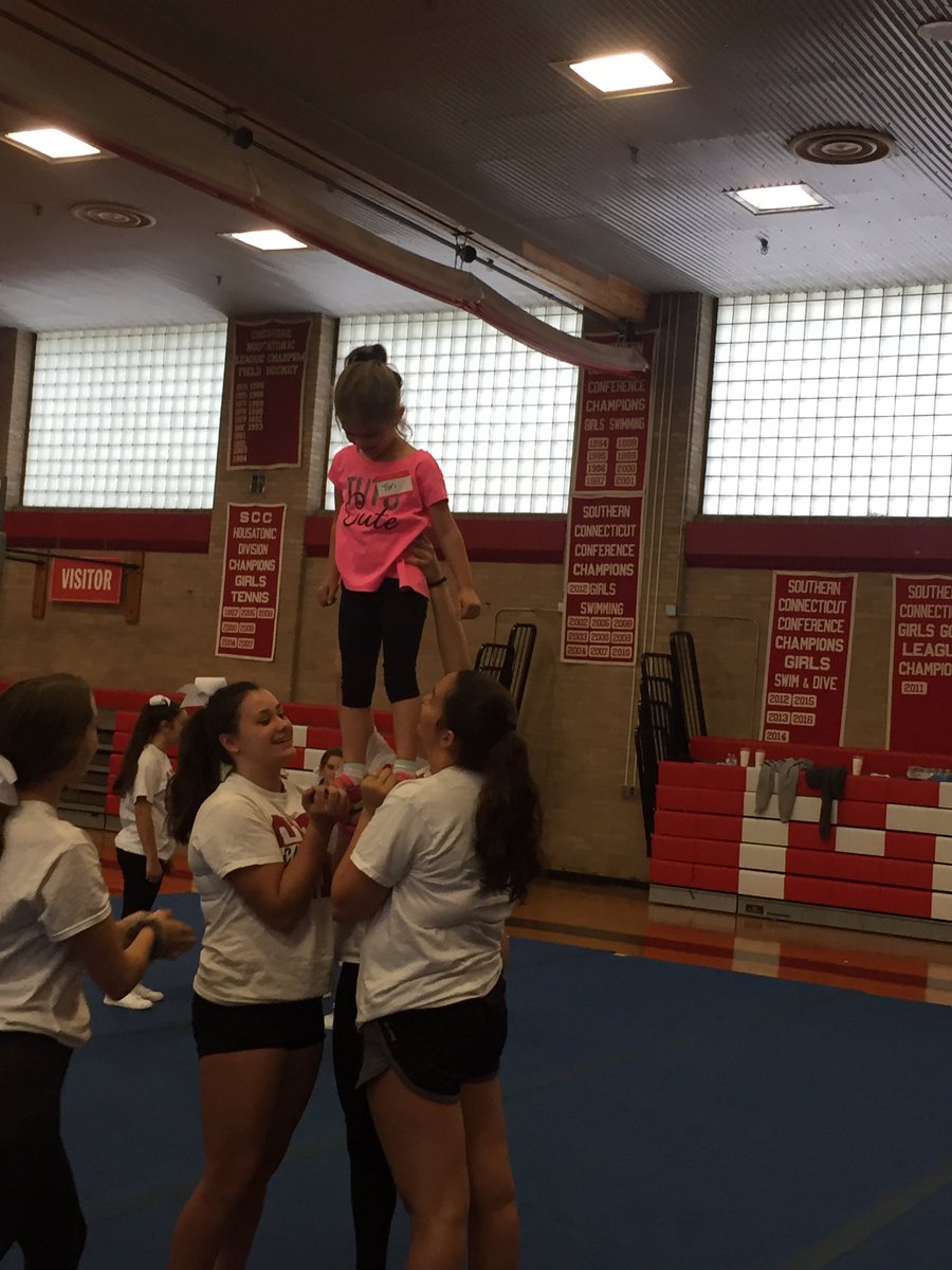 CHS_VCheer's tweet photo. More pics from today's Clinic, thank you to all who came!! https://t.co/QLtEWiICk1