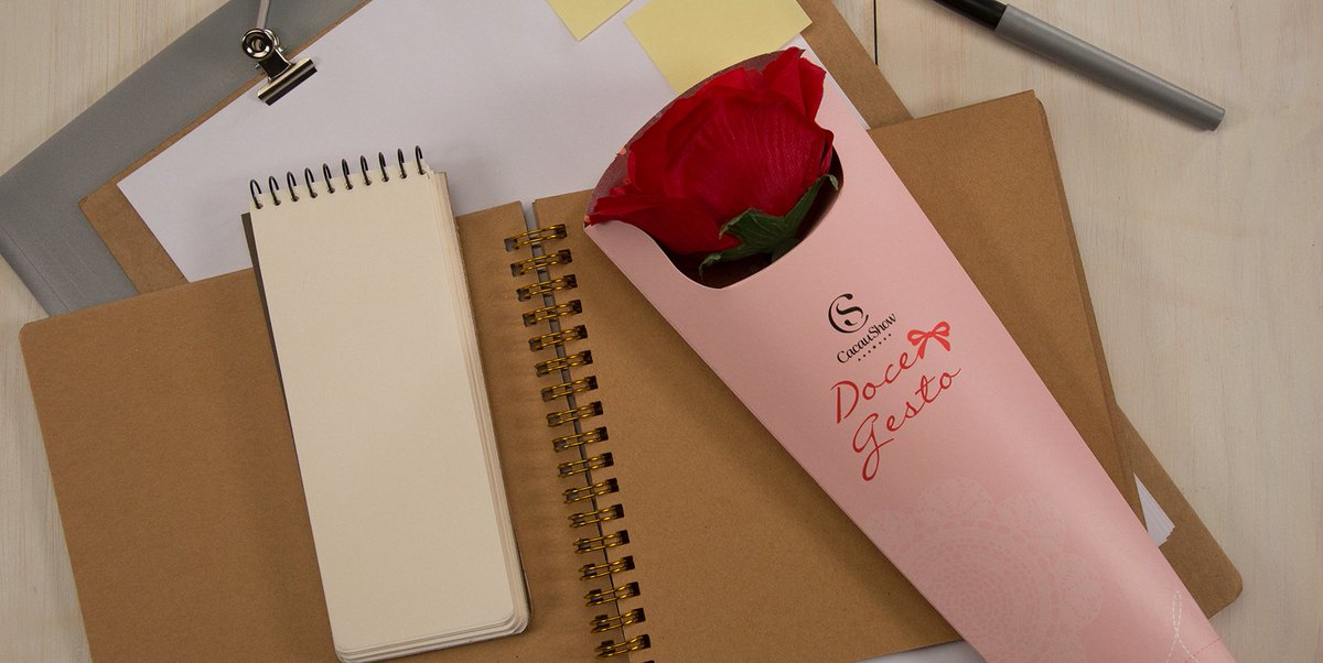 cacaushow's tweet photo. Hoje é Dia da Secretária, e a Cacau Show veio te dar um lembrete. Já presenteou quem facilita seu dia a dia? #DiaDaSecretária https://t.co/6UneQMSeWQ