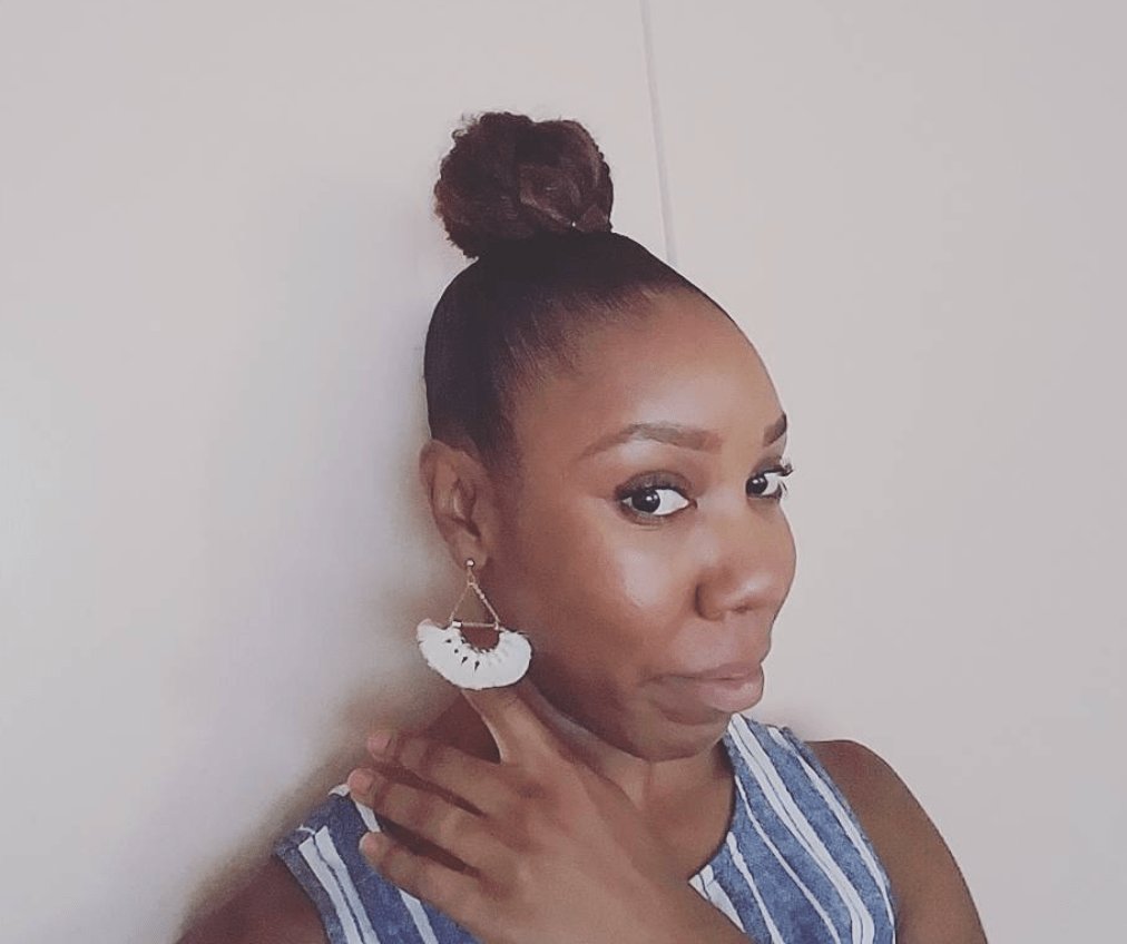 On Going Natural, with Patrina AKA Natural Hair Queen howtohairgirl.com/2017/09/going-…