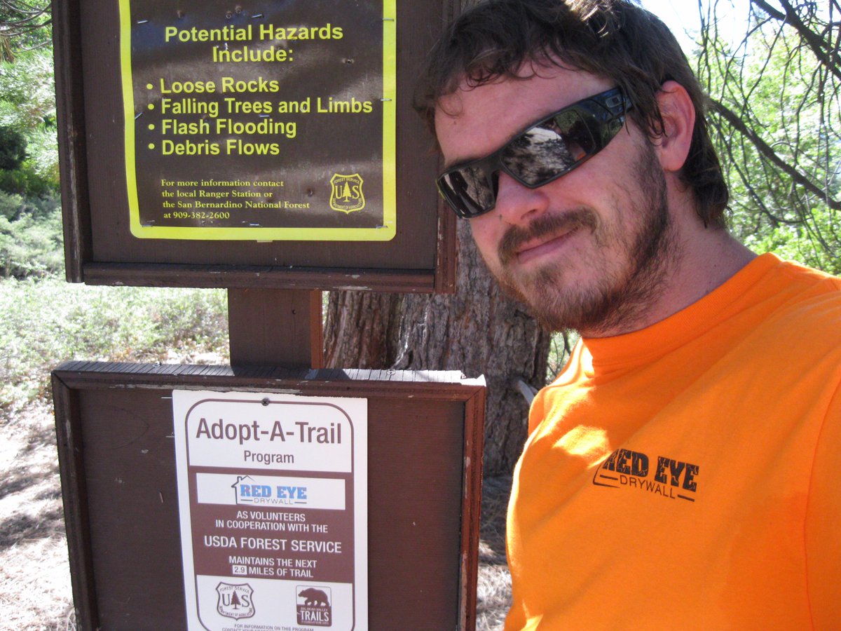 REDrywall's tweet image. #Adopted #CampCreekTrail in #BigBear yesterday. We will be #Working on it all year. Clearing downed Trees and Cutting in new #Switchbacks