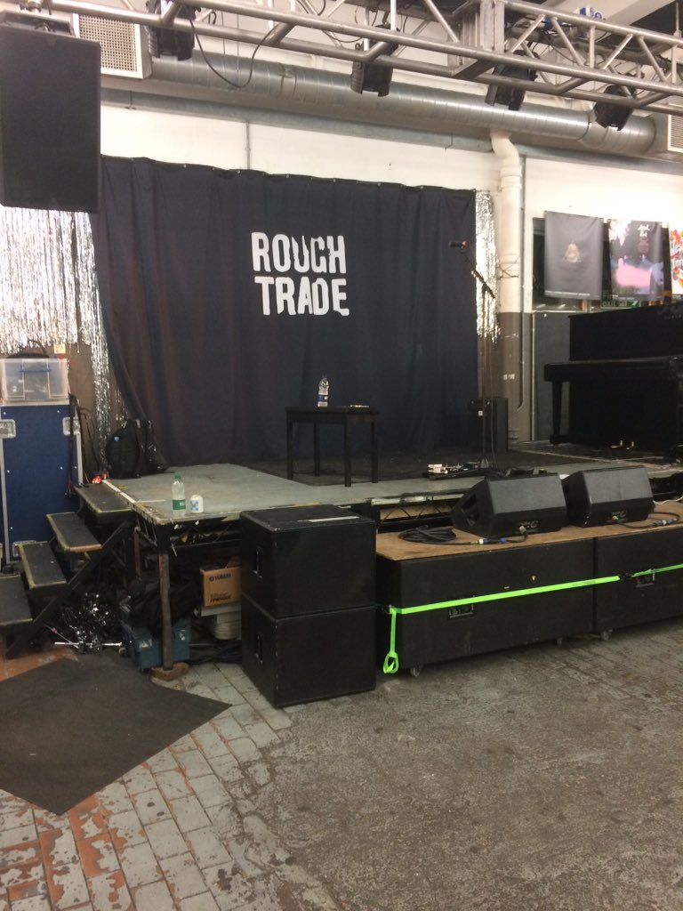LighthouseFire_'s tweet image. Waiting to see josh ritter at rough trade London