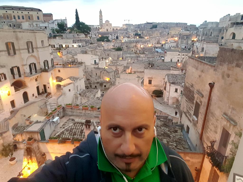 gioputi's tweet photo. #Matera 2018
#giovanniputignanocoach
#coach #Basket 
@fsemerano @flaviocellie @marsegliaenrico @MariaLuigia67 @olimpiamatera https://t.co/eqkdKl9a6t