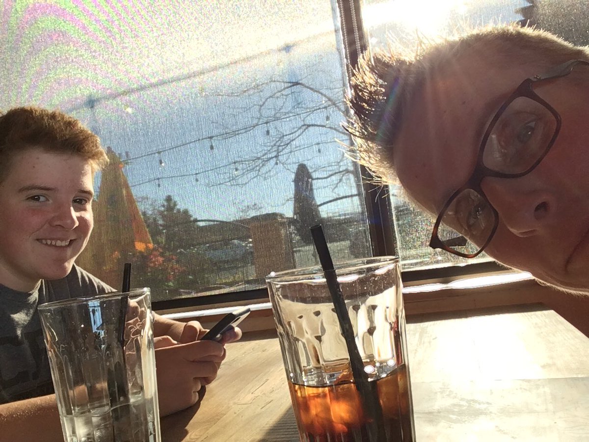 scoopster73's tweet photo. Dinner out with #1 while Kait parties it up! #lovethiskid #stopgrowing #Paigerocks https://t.co/Vf9ZkSnwsC