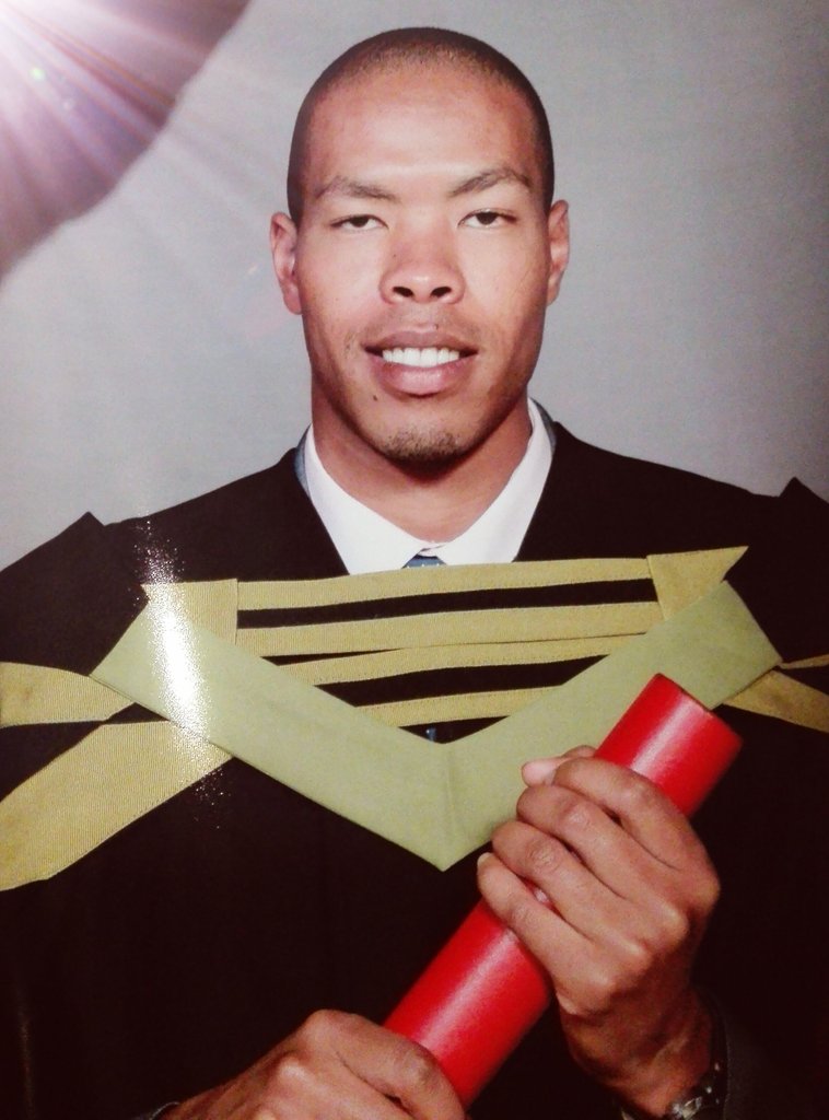 standardking's tweet photo. One of my proudest days. Education has the power to change everything! Love yours! https://t.co/P5z22SutYF