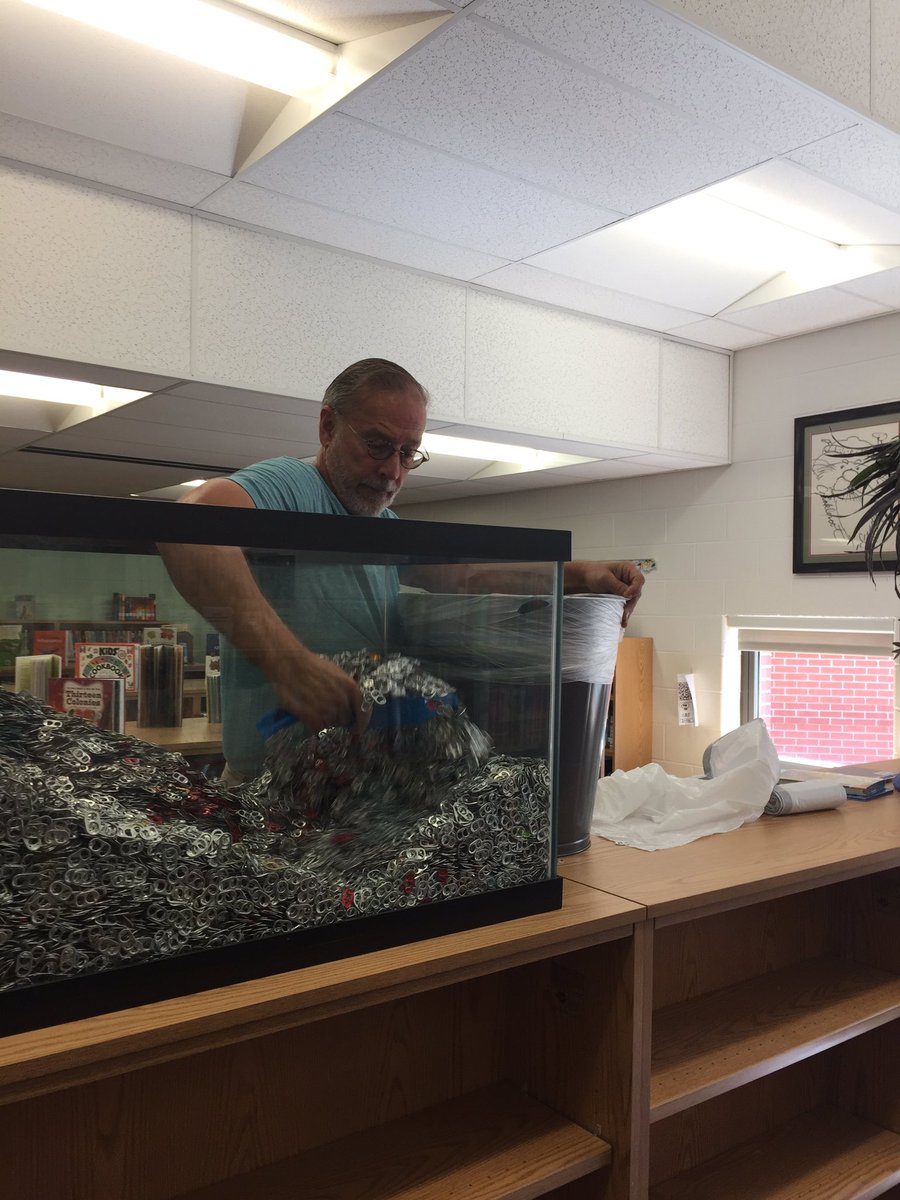 AlexanderReads's tweet photo. Taking @HoffmanTrailsEl popcan tabs to @RMHC Columbus OH! Our yearly 15 trash bags! Thanks Mr Tree! #kidsmakeadifference https://t.co/C82cLSplwT