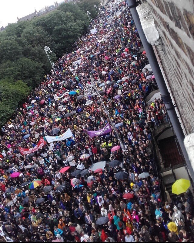 Colmogorman's tweet photo. When 40,000 people take to the streets for #arcmarch17 Gov must hear that THEY are the middle ground. #ItsTime #Repeal8th https://t.co/l9ejYUpaQ3