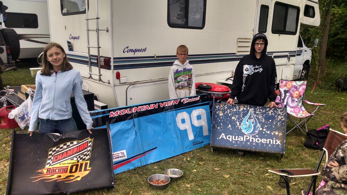 Another great <a href="/NationalopenBen/">NationalOpen Benefit</a> picking up these 3 pieces! Didnt get the trophey, but kids were happy! <a href="/WilliamsGrove/">Williams Grove Speedway</a> <a href="/WingedNation/">Winged Nation</a>