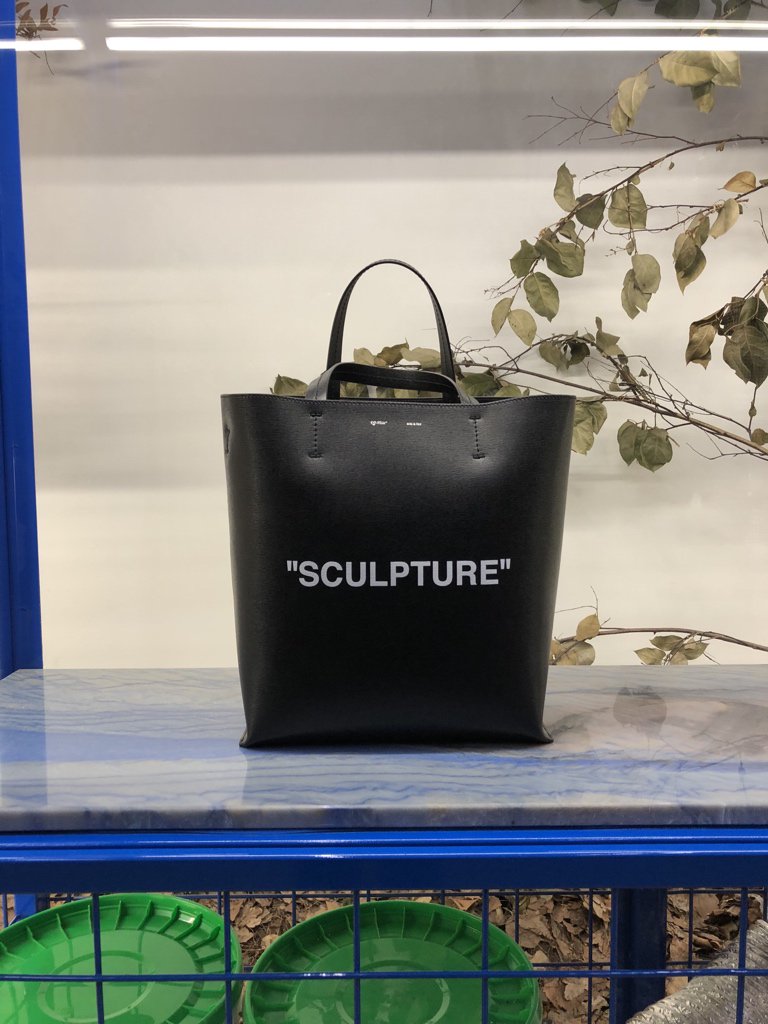 jarrettfuller's tweet photo. “STORE” https://t.co/dN3JQXmSHo
