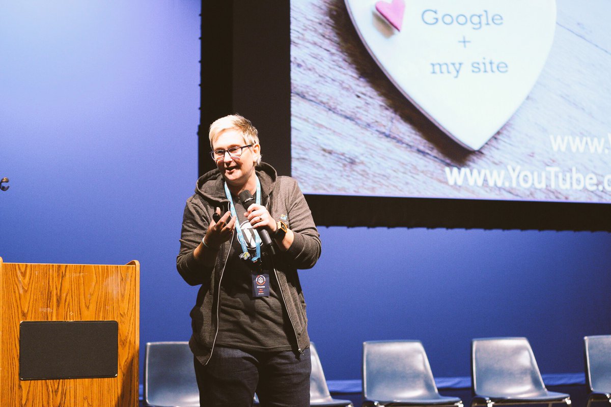 saflavor's tweet image. Google will love you if it understands you and if users love you. Great SEO advice from @KoriAshton at #wcsatx.