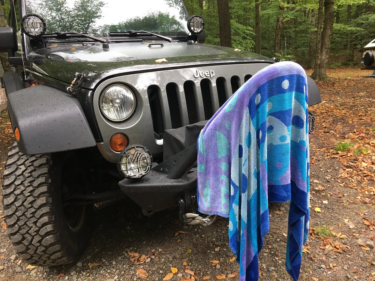 When your wife finds new ways to use your <a href="/smittybiltusa/">Smittybilt</a> #stingerbumper 😂😂😂😂 #Jeep #JeepLife #JeepFamily #jeeper #jeepcreep #jeepwife
