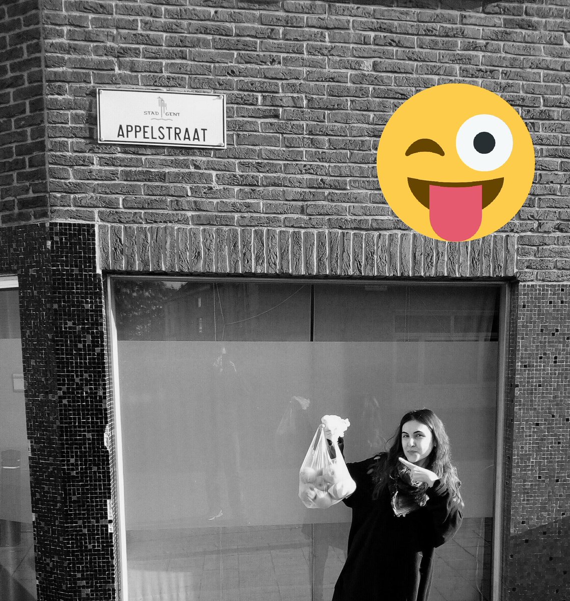 AnaMatnadze's tweet photo. #MystreetinBelgium  #applestreet #Ghent #manzana https://t.co/Ssii1KP9V0