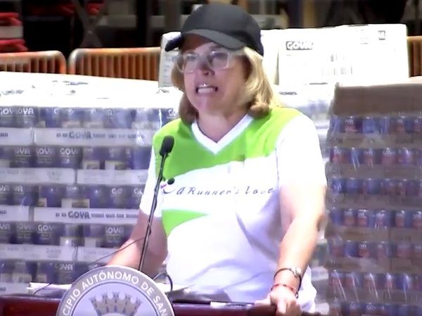 "We are dying here." Puerto Rico mayor says the island is inching close to a genocide. #HurricaneMaria read.bi/2xEqHDn