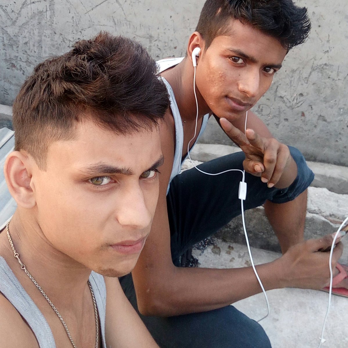 alomhir's tweet photo. #NewProfilePic https://t.co/Ee7tLqlPJp
