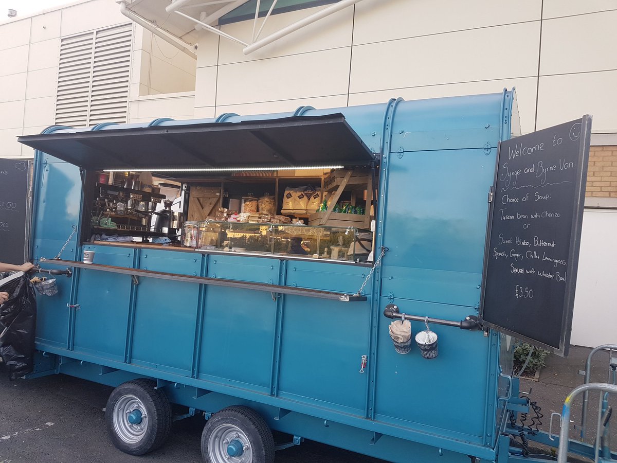 RusticSoul2's tweet image. Checking out #cityofmerchants festival tonight in #newry and the "big boy" is fully stocked uo with coffee and treats.