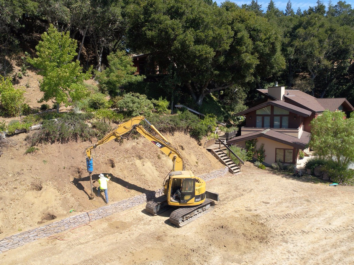SynergyPowerCA's tweet photo. No matter the challenges, we've got what it takes to make your Solar project a breeze! #GroundMountSolar #RenewableEnergy #SolarRocks #Solar https://t.co/uL2vNikCg2