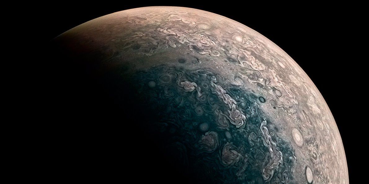 dale_the_cooper's tweet image. #NASA's $1 billion Jupiter probe just sent back breathtaking new images of the gas giant... pquent.in/2oALTSk by #softwaregeek