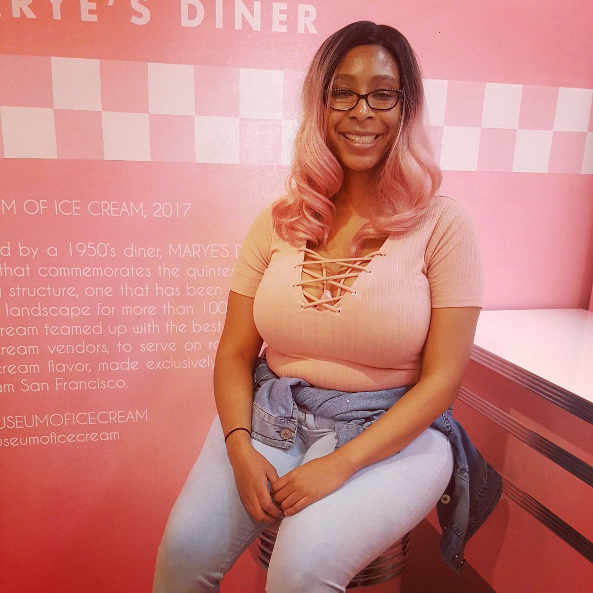 reeseinthecup's tweet photo. Chillin at Marye's Diner! 💗They were serving #Birite Ice Cream! #museumoficecream #biritecreamery #SanFrancisco #Pink #IceCream #SF https://t.co/eOWHCihTYv