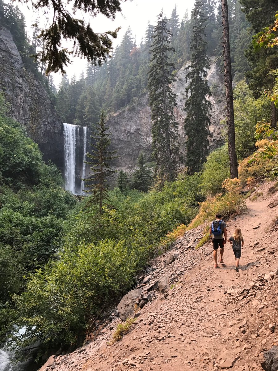 MaxKingOR's tweet photo. It’s National Public Lands Day! Go forth, explore your land, maintain it, fight to keep it public. #publiclands #PublicLandsDay https://t.co/LLvLtRtsVF