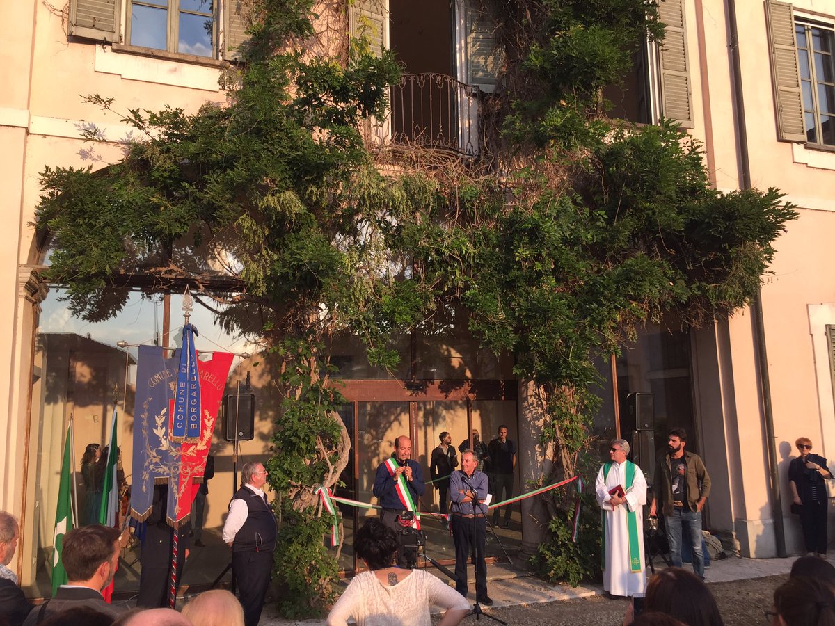 DrisaldiLuca's tweet photo. Inaugurazione #VillaMezzabarba a #Borgarello una bella storia di virtuosismo amministrativo. #Turismo #Cultura #Italia #Pavia https://t.co/46ZJQ6ad1f