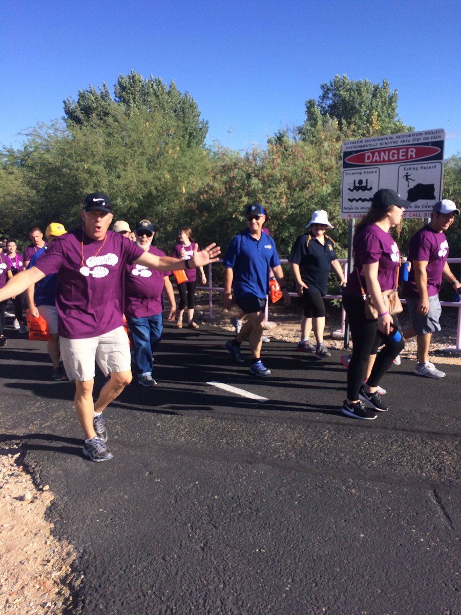 foodbankofsaz's tweet photo. Our walkers are off! #HungerWalk2017 https://t.co/F8eSISd2gM