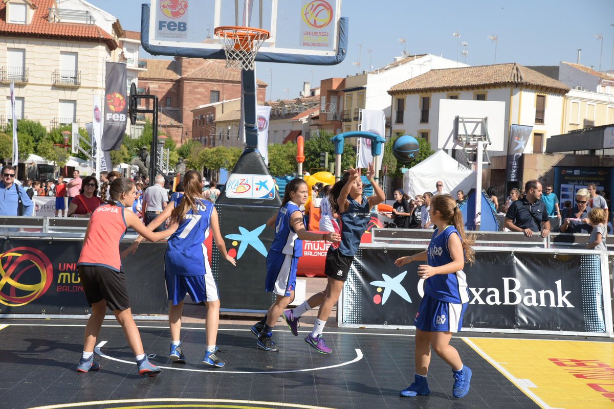 Así se lo están pasando nuestros deportistas del #Plaza3x3CaixaBank en Alcázar de San Juan