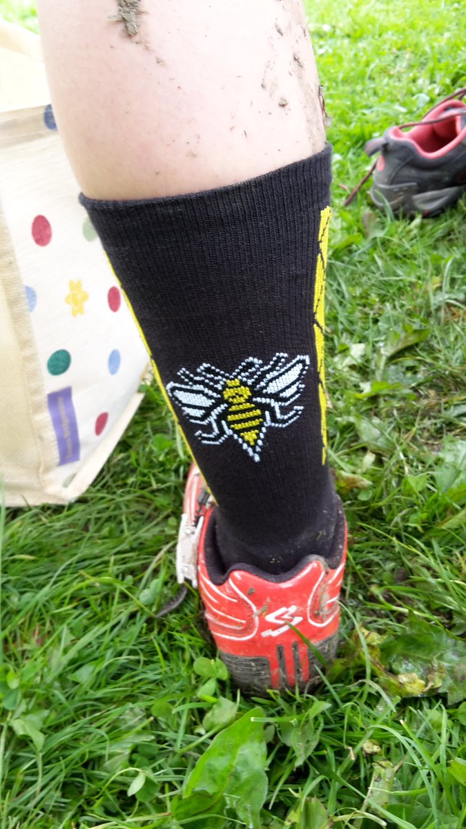 Thank you <a href="/SaltAyreCogSet/">Salt Ayre Cog Set</a> great race today. One happy lady 1st place overall in the nwyl #newluckysocks #i❤mcrbee