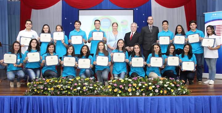 CCPA_paraguay's tweet image. CEREMONIA DE GRADUACIÓN DEL PROGRAMA DE BECAS ACCESS. Sedes: San Lorenzo, Encarnación y Ciudad del Este.  Felicidades!!! #GoAccess