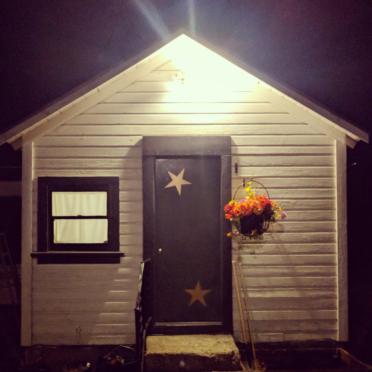 BohemianPeddler's tweet photo. Ever wonder what the home of a #kitchenwitch looks like? 
Yep, this is #wherethemagichappens https://t.co/WRlTTnxJ1N