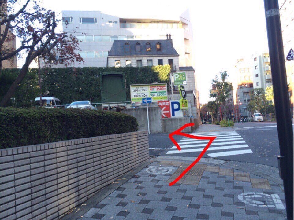 大妻女子大学 放送研究会 アクセス 地下鉄半蔵門線半蔵門駅からお越しの方へ 徒歩10分 5番出口を出て左にまっすぐ10分ほど進むと校舎が見えますが 3階入口からのみの案内となりますので 画像を参照してお進みください