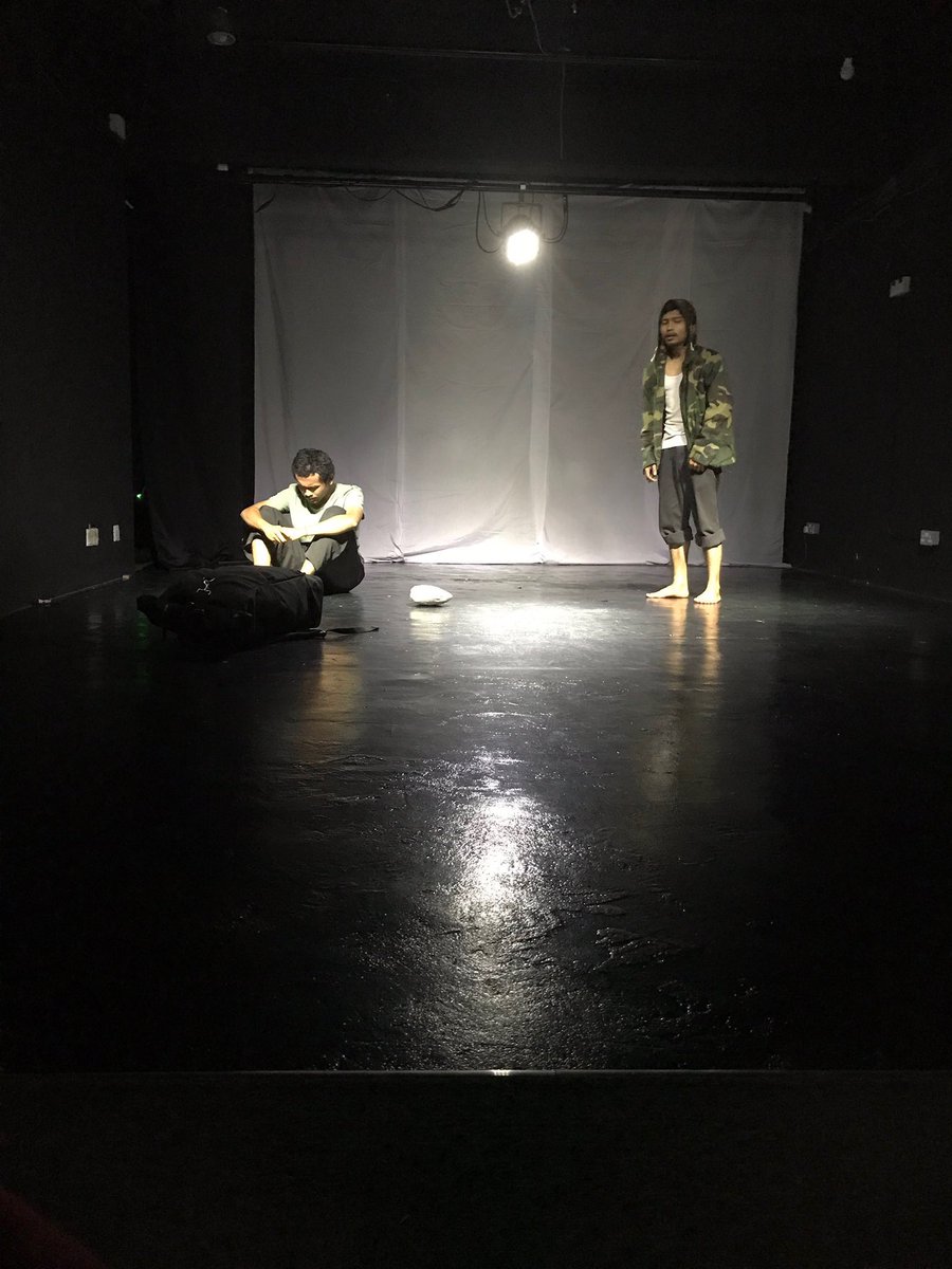DiNMawar's tweet photo. Masih berbaki show dari mereka. Ayuh sahabat kita berjimba halwa mata dekat MarkasKD ! Rujuk poster. #backpackplay https://t.co/63lHbprhU4