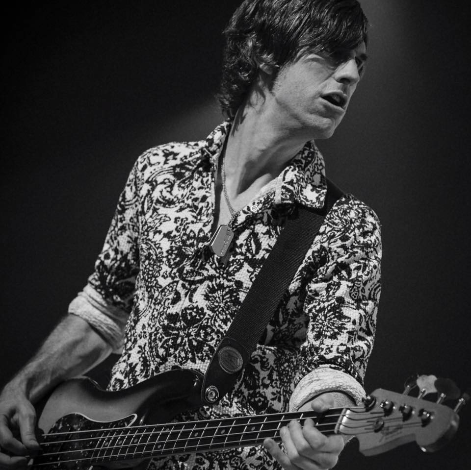 StringsbyApex's tweet image. A very good luck to our friend and endorsed artist #jonbutton who's playing bass at @rockinrio with @TheWho. @GuitarWorldNews @BassPlayerNow